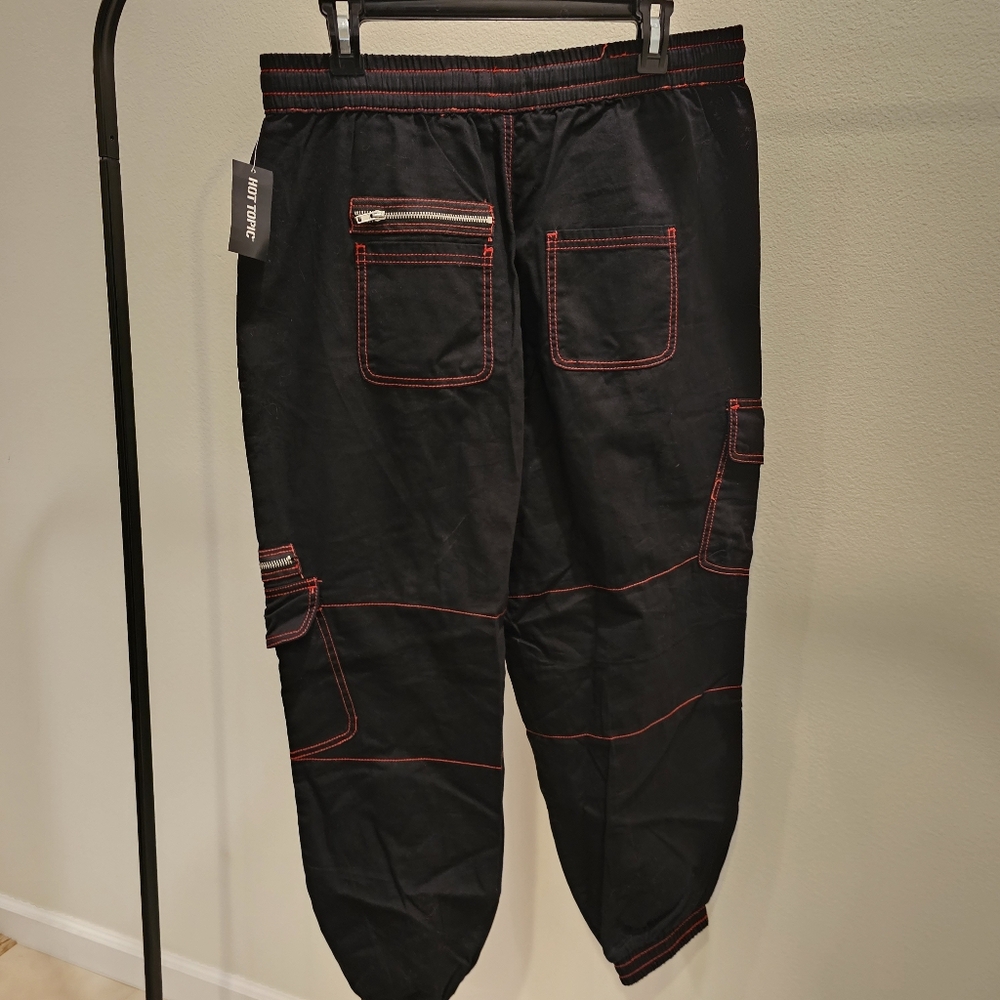 Hot Topic Black Cargo Pants - Picture 6 of 6